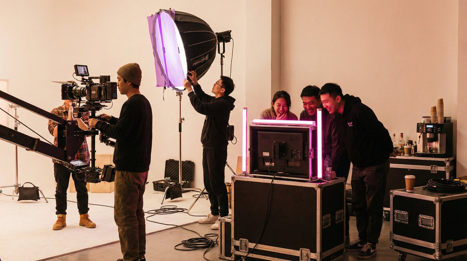 探花原创微电影制作现场传媒